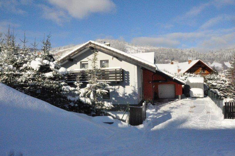 Apartamenty Czyrna Przy Gondoli Szczyrk Bagian luar foto